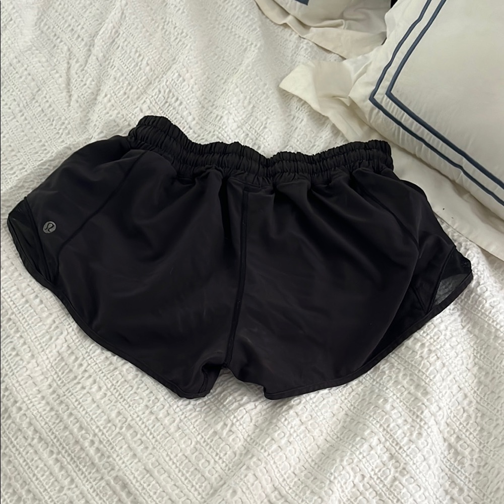 Black lululemon hotty hot shorts